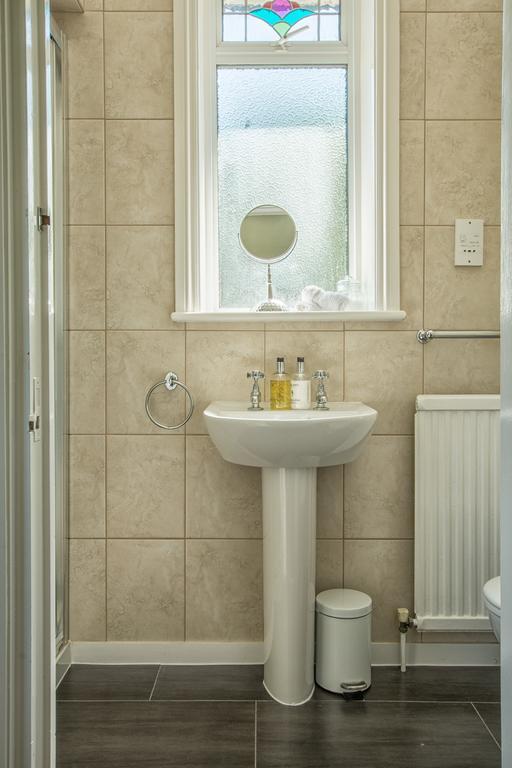 Harwood House B&B Грейт-Данмоу Номер фото